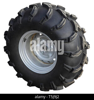 Schwarzes Rad eines modernen ATV ist auf einem weißen Hintergrund. Stockfoto