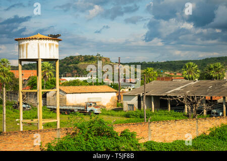 Oeiras, Piaui - ca. April 2019: sertao Landschaft im brasilianischen Nordosten Stockfoto