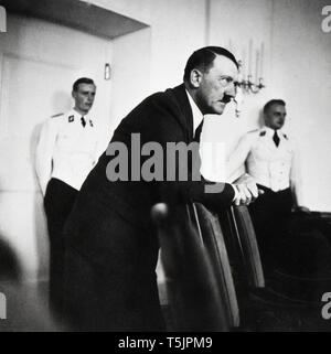 Eva Braun Sammlung (ossam) - Adolf Hitler gekleidet in einem Anzug Ca. 1930s oder 1940s Stockfoto