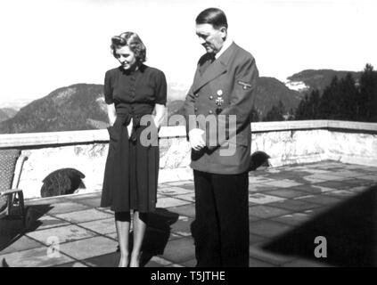 Eva Braun Sammlung (dvadvadaset) - Adolf Hitler Ca. 1941 Stockfoto