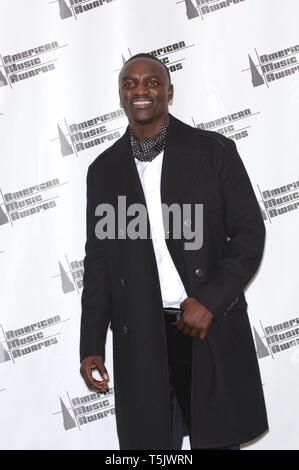 LOS ANGELES, Ca. November 21, 2006: AKON bei den American Music Awards 2006 im Shrine Auditorium, Los Angeles. Bild: Paul Smith/Featureflash Stockfoto