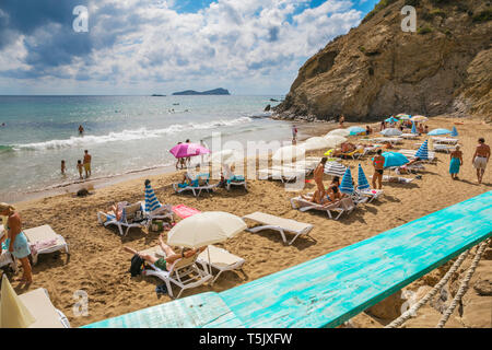 Aigües Blanques oder Aguas Blancas Strand. Santa Eulària d'es Riu. Ibiza Insel. Balearen. Inseln. Spanien Stockfoto