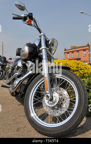 Harley Davidson Motorrad mit Harley Davidson Reifen bei der Southend Shakedown 2014 Motorradrallye, Southend on Sea, Essex, Großbritannien Stockfoto