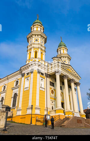 Gebäude des Heiligen Kreuzes Griechisch-katholische Kathedrale in Ushgorod in der Ukraine. Die barocke Kirche wurde im Jahre 1646 gebaut Stockfoto