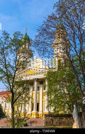 Gebäude des Heiligen Kreuzes Griechisch-katholische Kathedrale in Ushgorod in der Ukraine. Die barocke Kirche wurde im Jahre 1646 gebaut Stockfoto