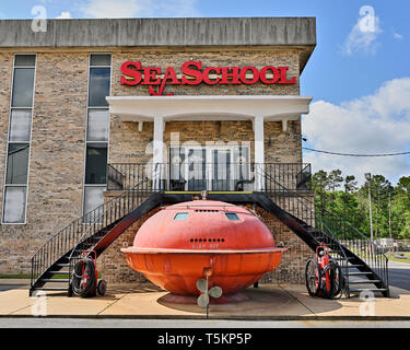 Vordere äußere Eingang zum Meer Schule für die Ausbildung und Bildung in Bayou La Batre Alabama, USA. Stockfoto