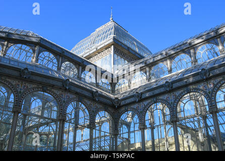 Crystal Palace im Retiro Park in Madrid Stockfoto