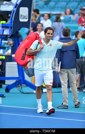 2019 Miami Tag der Offenen Tür 7 von itaú im Hard Rock Stadion März 24, 2019 in Miami Gardens, Florida vorgestellt. Mit: Roger Federer Wo: Miami Gardens, Florida, United States Wenn: 25 Mar 2019 Credit: Johnny Louis/WENN.com Stockfoto