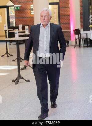 Berlin, Deutschland. 25 Apr, 2019. Wolfgang Kubicki, stellvertretender FDP-Vorsitzender, kommt zu der Sitzung der Präsidentschaft. Credit: Paul Zinken/dpa/Alamy leben Nachrichten Stockfoto