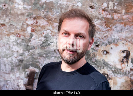 Hamburg, Deutschland. 25 Apr, 2019. Helge Albers, neue Geschäftsführerin der Filmförderung Hamburg Schleswig-Holstein (Ffhsh). Albers will mehr Geld für Serie geschossen in der Hansestadt zu arbeiten. (Zu den neuen dpa' der Hamburger Film Promoter will Serielle shootings mehr zu unterstützen") Credit: Daniel Bockwoldt/dpa/Alamy leben Nachrichten Stockfoto