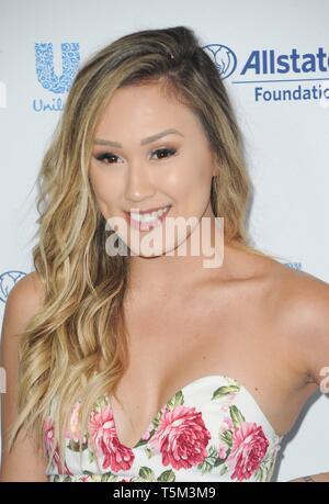 LaurDIY anwesend für WIR TAG KALIFORNIEN, das Forum, Los Angeles, CA April 25, 2019. Foto von: Elizabeth Goodenough/Everett Collection Stockfoto