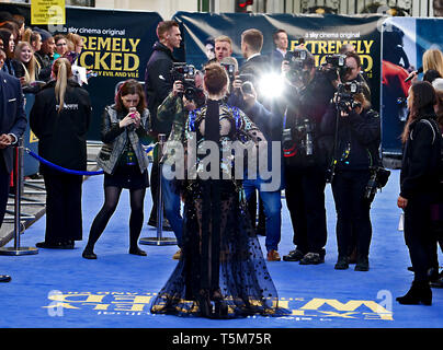 Lily Collins besucht die Europäische Premiere von extrem Böse, erschreckend Bösen und Gemeinen Im Curzon Mayfair in London Stockfoto