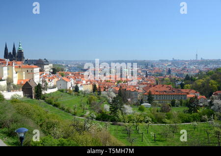 Prag - Panoramablick in der Nähe von Kloster Strahov Stockfoto