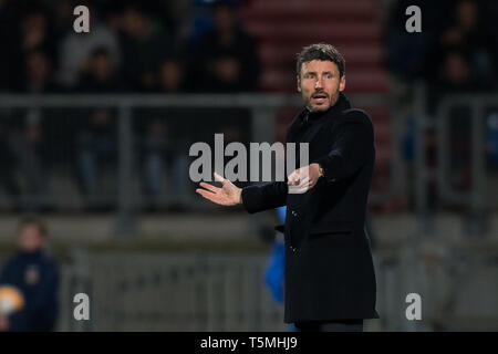 25. April 2019 Tilburg, Niederlande Fußball der niederländischen Eredivisie Willem II v PSV Eindhoven Eredivisie 2018-2019 Mark van Bommel (Trainer PSV) Stockfoto