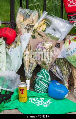 Chester Street, Bardley Walsh Tributes, Szene, Polizei, Wohnung Stockfoto