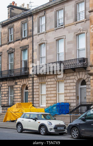 Chester Street, Bardley Walsh Tributes, Szene, Polizei, Wohnung Stockfoto