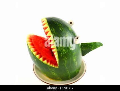 Wassermelone Shark Shark aus der Wassermelone geschnitzt Stockfoto