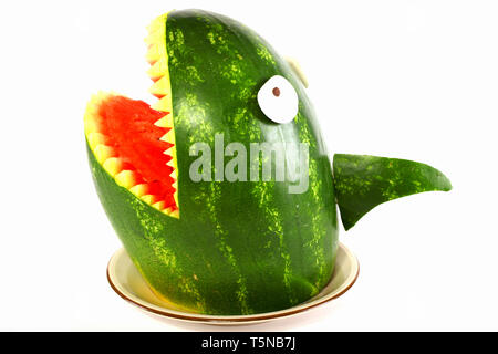 Wassermelone Shark Shark aus der Wassermelone geschnitzt Stockfoto