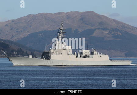 SPS Cristobal Colon (F105), Alvaro de Bazan-Klasse Fregatte von der spanischen Marine, vorbei an Gourock zu Beginn der Übung gemeinsame Krieger 19-1. Stockfoto