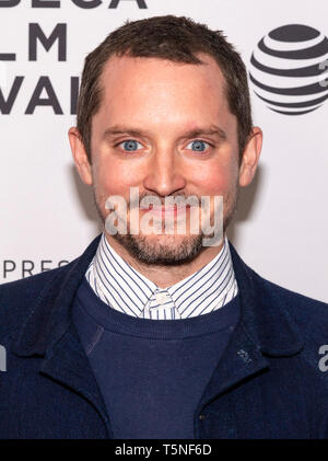 New York, NY - 25. April 2019: Elijah Wood besucht die "Come To Daddy" Screening im 2019 Tribeca Film Festival in der SVA Theater Stockfoto