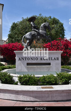 LOS ANGELES, CA/USA - 14. APRIL 2019: Statue der mexikanische Sänger, Schauspieler, songwriter, Producer und Pferdesport Antonio Aguilar in Downtown Los Ein Stockfoto