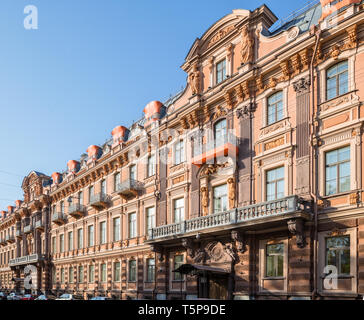 Profitables Haus der Utin im neo-barocken Stil wurde 1858 von dem Architekten Kuzmin R.I. auf Horse Guards (Konnogvardeysky) Boulevard, St. Petersburg gebaut, Stockfoto