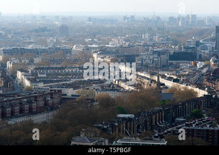 Luftaufnahme des Gehäuses in Süd- London, Großbritannien, am 25. April 2019. Stockfoto