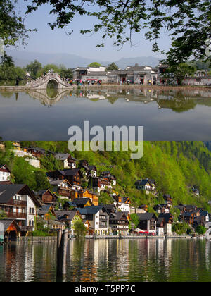 (190426) - Wien, 26. April 2019 (Xinhua) - Diese Kombination Foto zeigt Dorf Hongcun, im Osten der chinesischen Provinz Anhui, April 20, 2019 (oben, Foto von Shi Yalei) und Hallstatt, Österreich, April 25, 2019 (unten, Foto von Guo Chen). Hongcun und Hallstatt, beide Weltkulturerbe, ziehen Touristen aus aller Welt. Im Jahr 2018 erhielt Hongcun rund 36.000 ausländische Touristen, während Hallstatt über 21.000 chinesischen Touristen, übernachteten hier gehostet werden. (Xinhua) Stockfoto