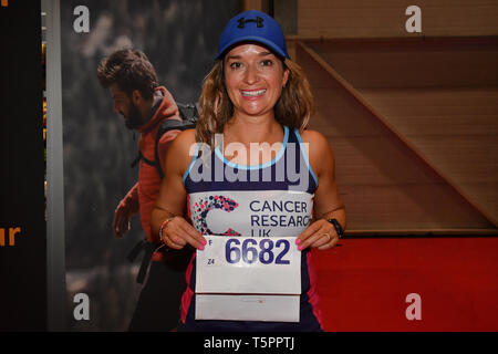 ExCeL London, UK. 26. Apr 2019. London Marathon Ausstellung 2019 - ExCeL London am 26. April 2019, London, UK. Bild Capital/Alamy leben Nachrichten Stockfoto