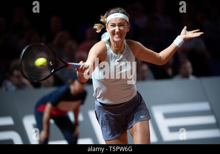 Stuttgart, Deutschland. 26 Apr, 2019. Tennis: WTA-Tour - Porsche Grand Prix in Stuttgart, Singles, Frauen, Viertelfinale, Azarenka (Weißrussland) - Kontaveit (Estland). Victoria Azarenka in Aktion. Credit: Marijan Murat/dpa/Alamy leben Nachrichten Stockfoto