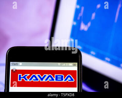 In der Ukraine. 26 Apr, 2019. In diesem Foto Illustration einer Kayaba Industrie logo gesehen auf dem Smartphone angezeigt. Quelle: Igor Golovniov/SOPA Images/ZUMA Draht/Alamy leben Nachrichten Stockfoto