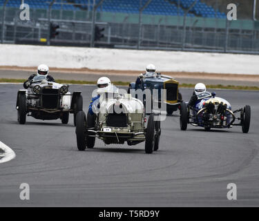 Chris Hudson, Bugatti T 35 B, GP Italia und Lanchester-ausgleich Trophäen Rennen, Vintage Racing Cars, VSCC, Formel Vintage, Silverstone, Northamptonshire, England Stockfoto