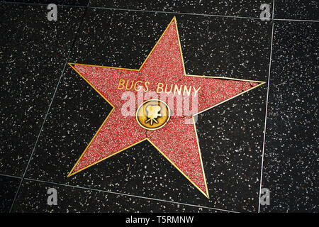 LOS ANGELES, USA - 21. MAI 2018: Bugs Bunny Stern auf dem Hollywood Boulevard Stockfoto