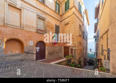 Tirano (Italien) - Eine kleine mittelalterliche Stadt in der Provinz Frosinone, der "Stadt der Päpste"; es war die Residenz des Papstes von Rom Stockfoto