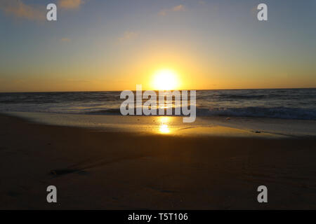 Der Strand in Swakopmund, Namibia auf den Atlantischen Ozean. Stockfoto