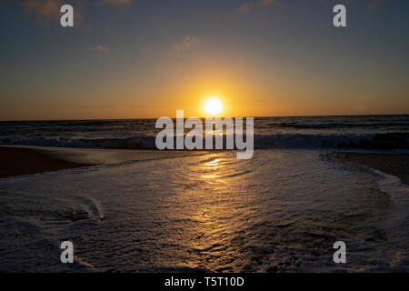 Der Strand in Swakopmund, Namibia auf den Atlantischen Ozean. Stockfoto