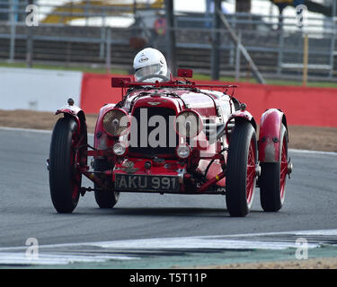 Edward Bradley, Aston Martin Ulster, Standard Renn- und Sportwagen, Allcomers Pre-War Autos, VSCC, Formel Vintage, Silverstone, Northamptonshire, Engl Stockfoto