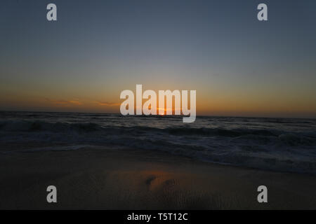 Der Strand in Swakopmund, Namibia auf den Atlantischen Ozean. Stockfoto