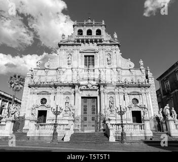 Acireale - Die barocke Kirche Chiesa di San Camillo - la Chiesa Santa Maria delle Grazie. Stockfoto