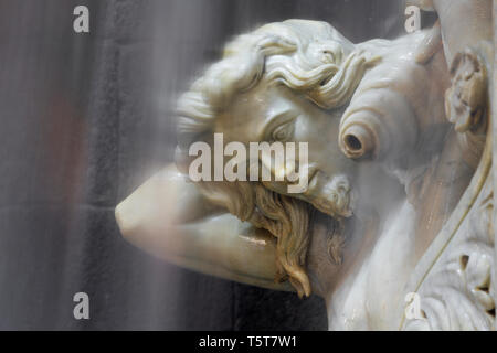 Catania - Die nächtlichen Detail der von Tito Brunnen Amenano von Tito Angelini (1837). Stockfoto