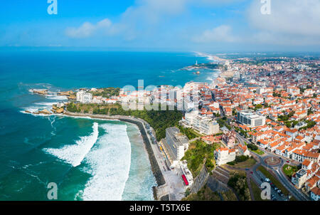 Biarritz Antenne Panoramablick. Biarritz ist eine Stadt am Golf von Biskaya an der Atlantikküste in Frankreich. Stockfoto