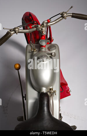 Moto d'epoca Motoborgo 500 Fabbrica: Borgo modello: 500 fabbricata in: Italien - Turin anno di costruzione: 1922 condizioni: wäs