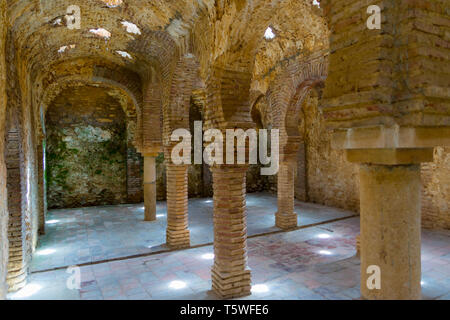 In dem kühlen Raum der Arabischen Bäder in Ronda Spanien Stockfoto