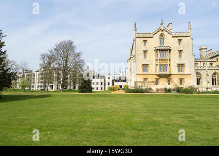Alte und neue Gebäude St. Johns College Cambridge 2019 Stockfoto