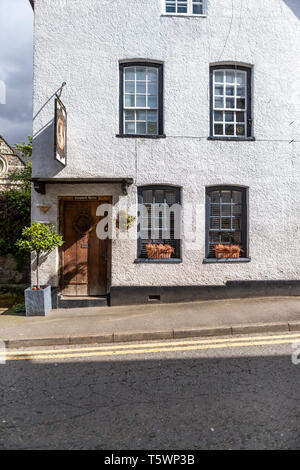 Cromwell House, Chepstow, einem denkmalgeschützten Gebäude in der walisischen Grenze der Stadt. Benannt nach Oliver Cromwell soll hier geschlafen haben. Stockfoto