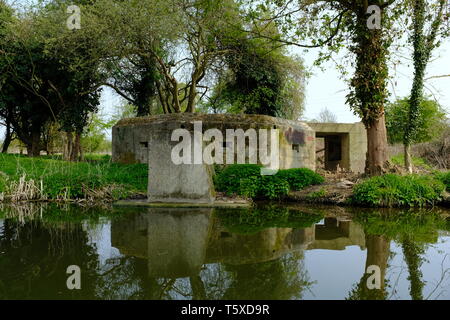 Zweiten Weltkrieg Bunker am Ufer des Flusses Lea in Broxbourne, Hertfordshire Stockfoto