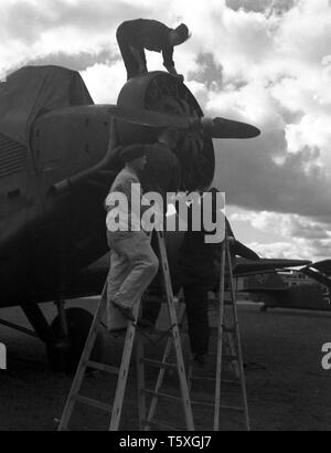 Wehrmacht Luftwaffe Junkers Ju 52/Ju 52/3 m g 4 e 2. Weltkrieg - Deutsche Luftwaffe Junkers Ju 52 2. Stockfoto