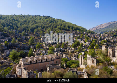 Die Türkei, Fethiye, Kayakoy (Mugla) Ghost Town, eine ehemalige griechische Kolonie und jetzt eine verlassene Stadt und Open Air Museum Stockfoto