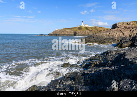 Killantringan Leuchtturm, in der Nähe von Portpatrick, die Rhins, Dumfries and Galloway, Schottland Stockfoto