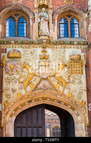 Große Tor detail, St. Johns College, Universität Cambridge, Cambridgeshire, England Stockfoto